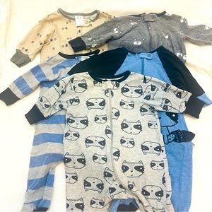 Gerber Boys Pajamas 5 Pack lot SIZE 0-3 months preloved 💕